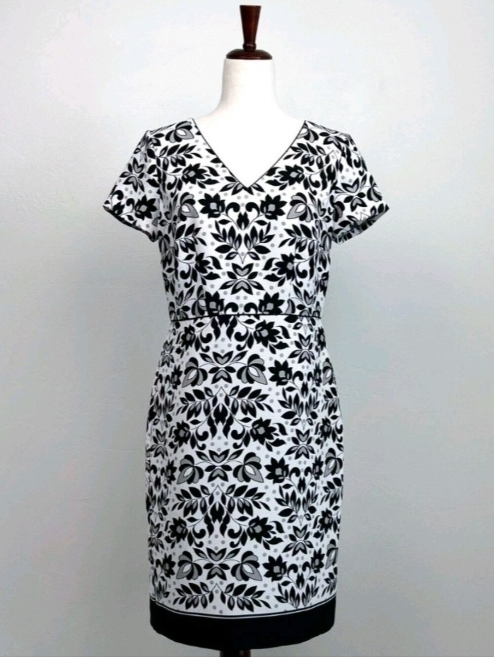 Ann Taylor Black and White Floral V-Neck Midi Dress
